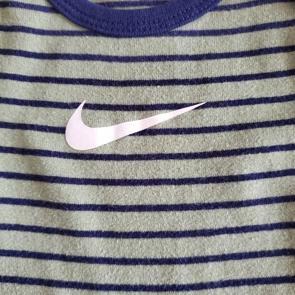 🎉Nike Boys Striped Onesie Size 6M * F0945 - Picture 6 of 7